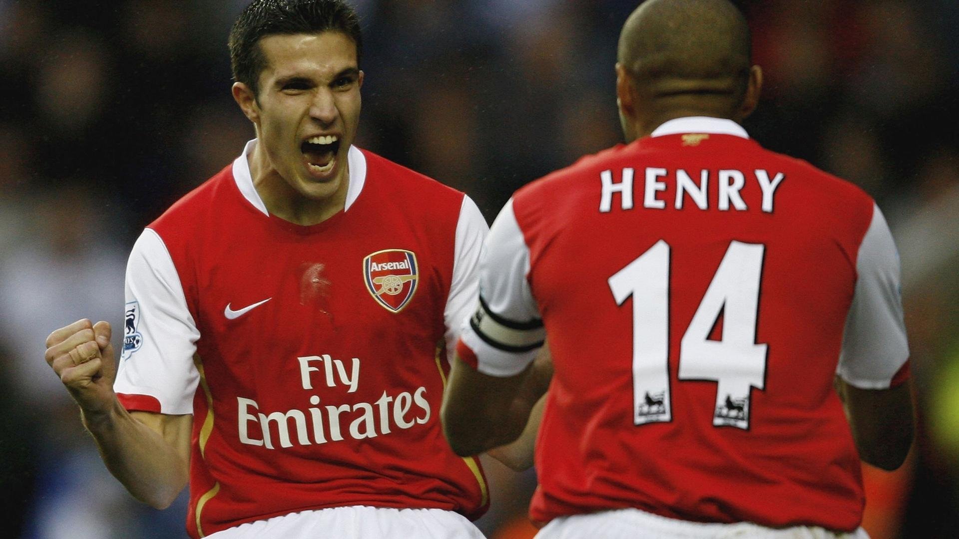 铁血公牛铸就窒息防守，西亚卡姆逆天火力点燃联合中心